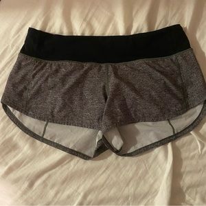 Lululemon speed up shorts size 6 2.5 inch inseam